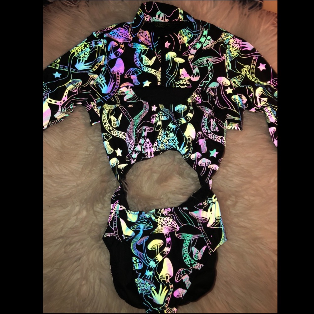 NWT Dolls Kill Reflective Shrug & Bodysuit